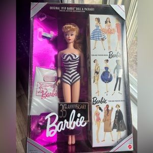 Barbie 35th anniversary  NIOB 1993